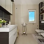 Apartament Dondras *